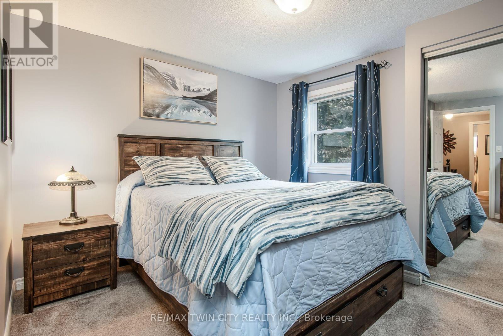 122 BIER CRESCENT - 29