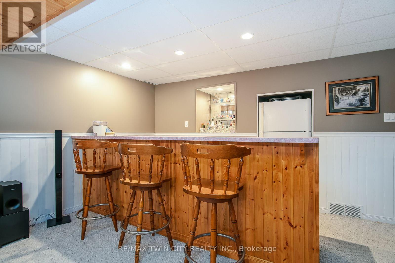 122 BIER CRESCENT - 34