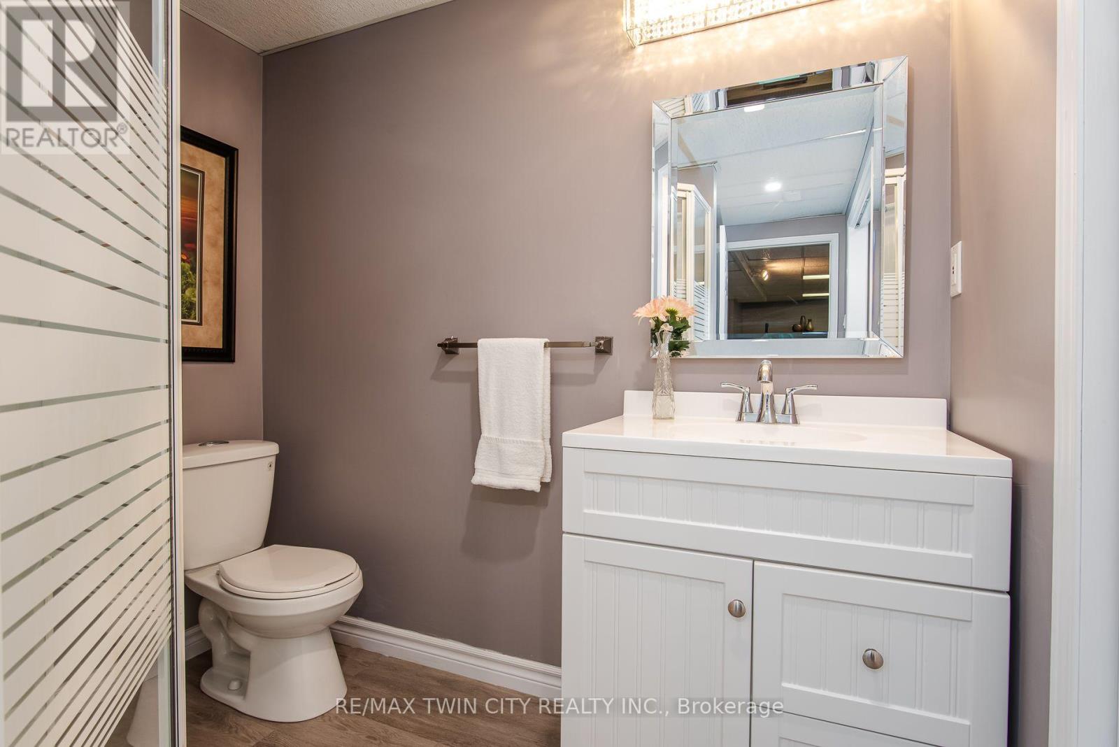 122 BIER CRESCENT - 37