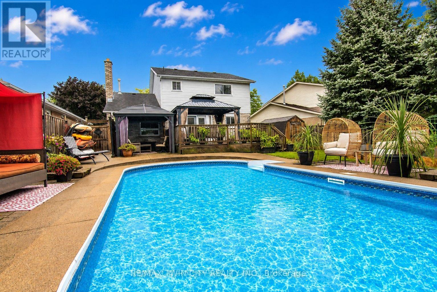 122 BIER CRESCENT - 39
