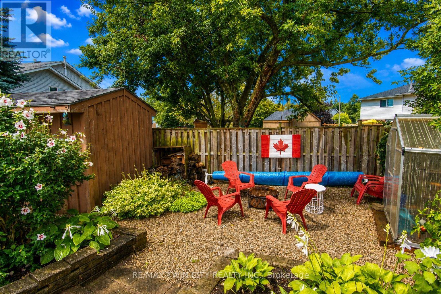 122 BIER CRESCENT - 41