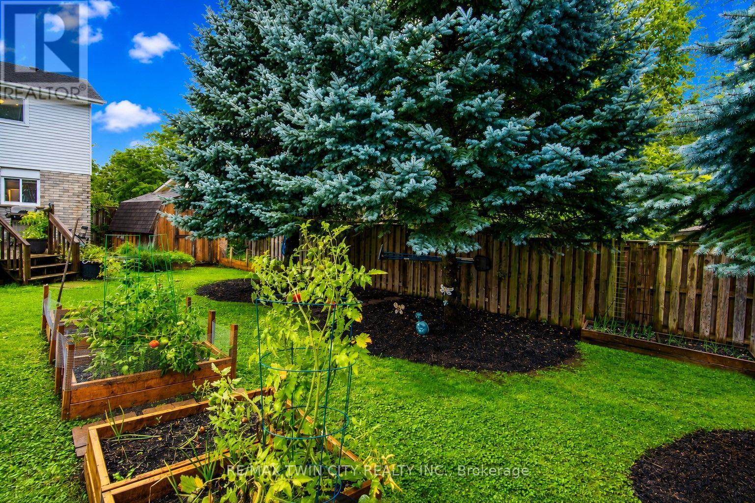 122 BIER CRESCENT - 42
