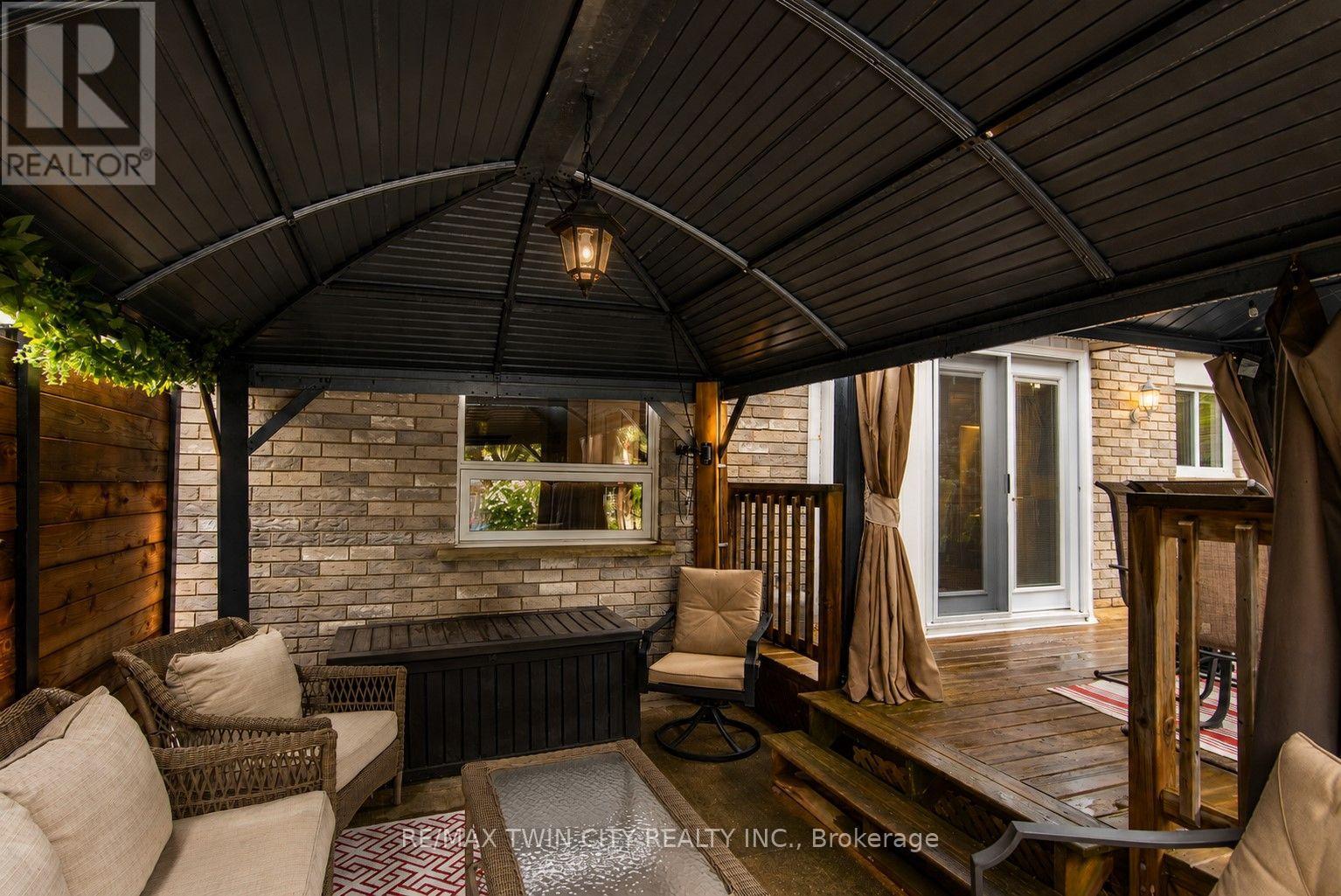 122 BIER CRESCENT - 45