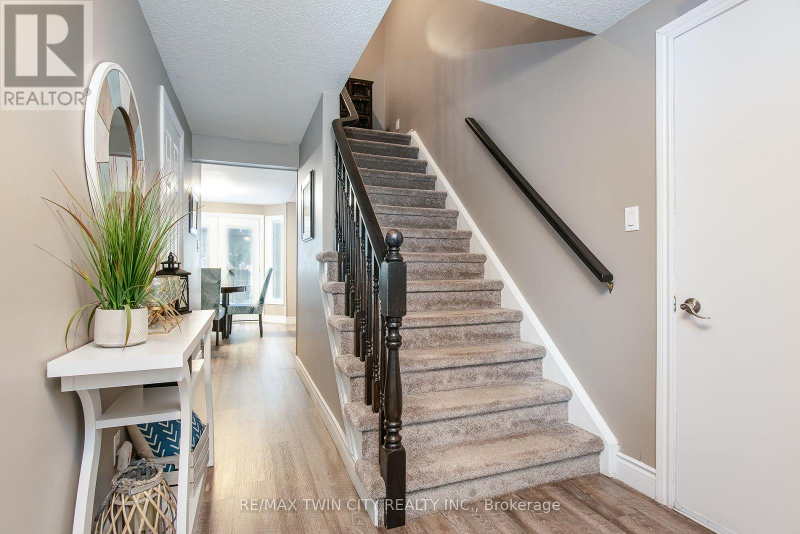 122 BIER CRESCENT - 7