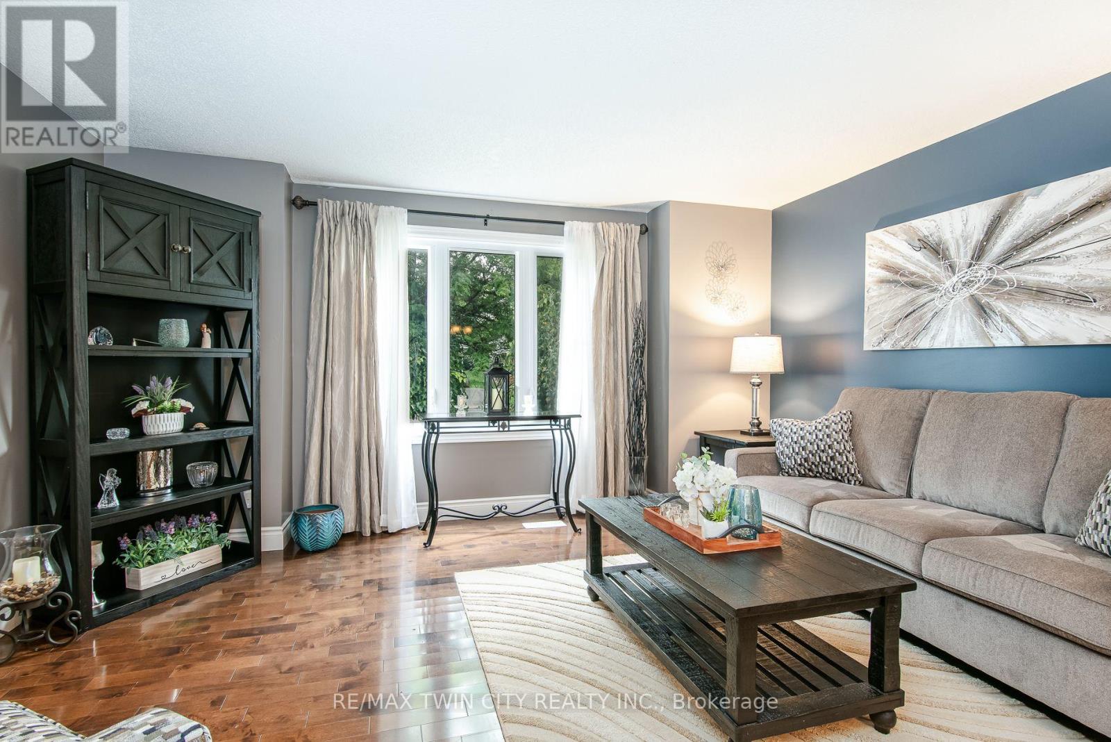 122 BIER CRESCENT - 8
