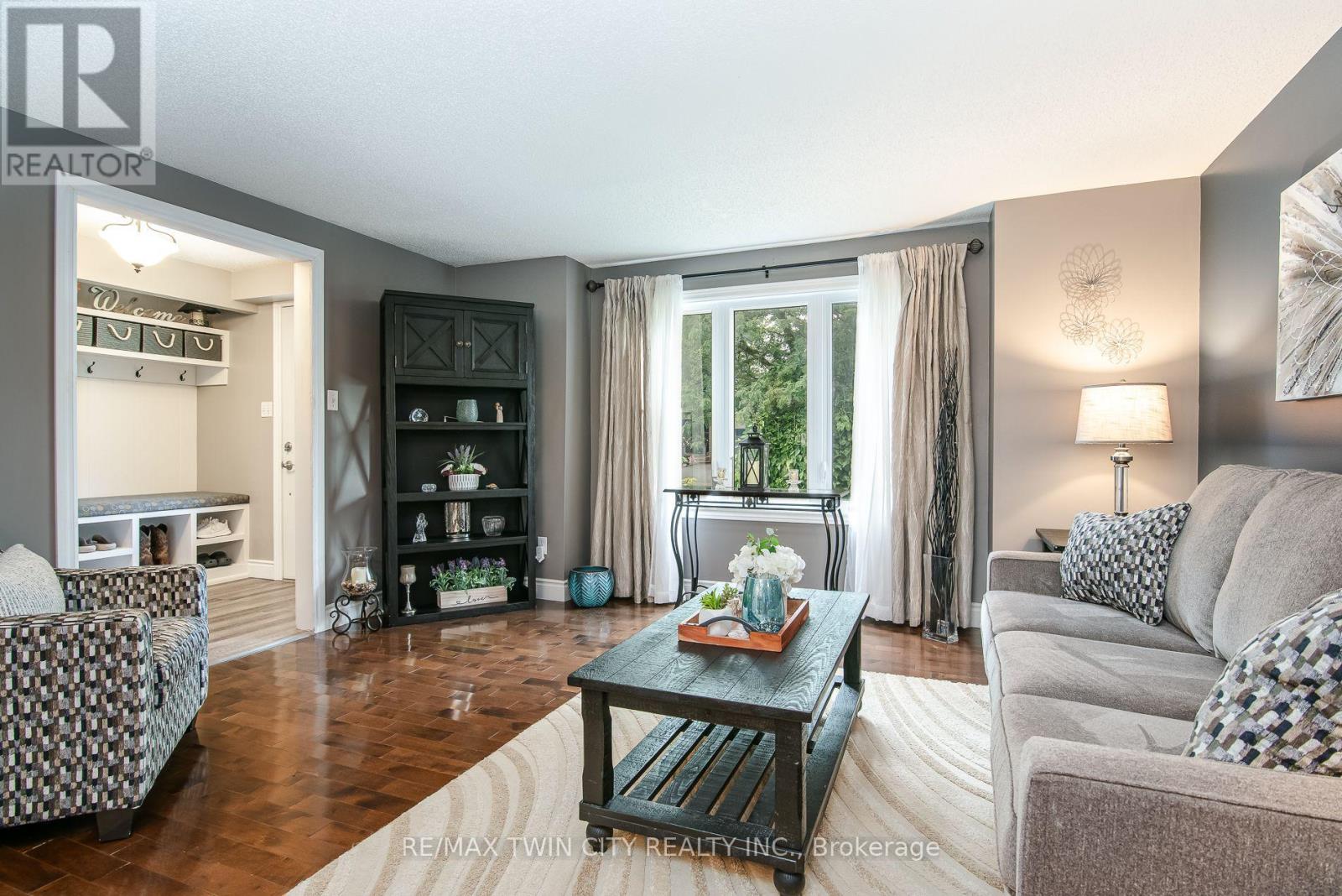 122 BIER CRESCENT - 9