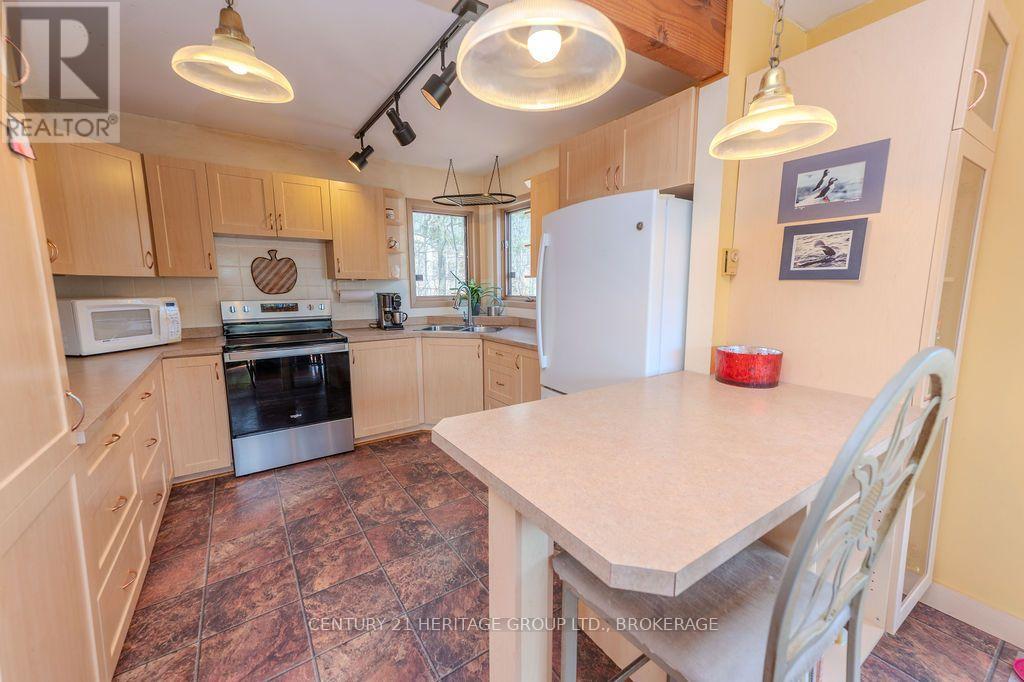 2238 LITTLE LONG LAKE ROAD - 7