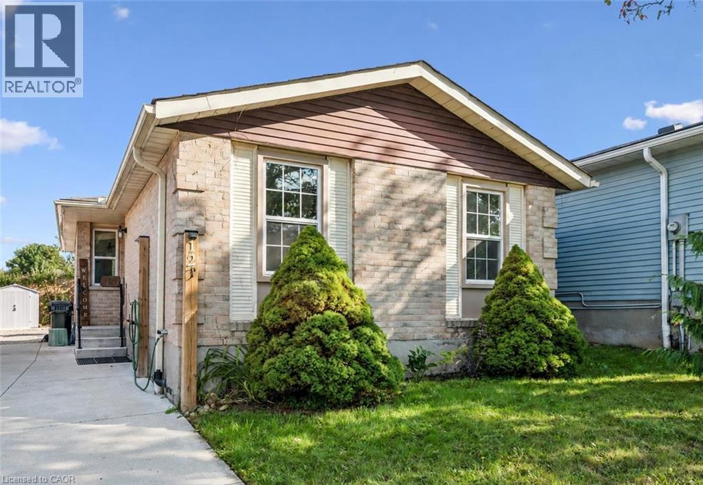 12 MCCARTNEY Road — photo 2