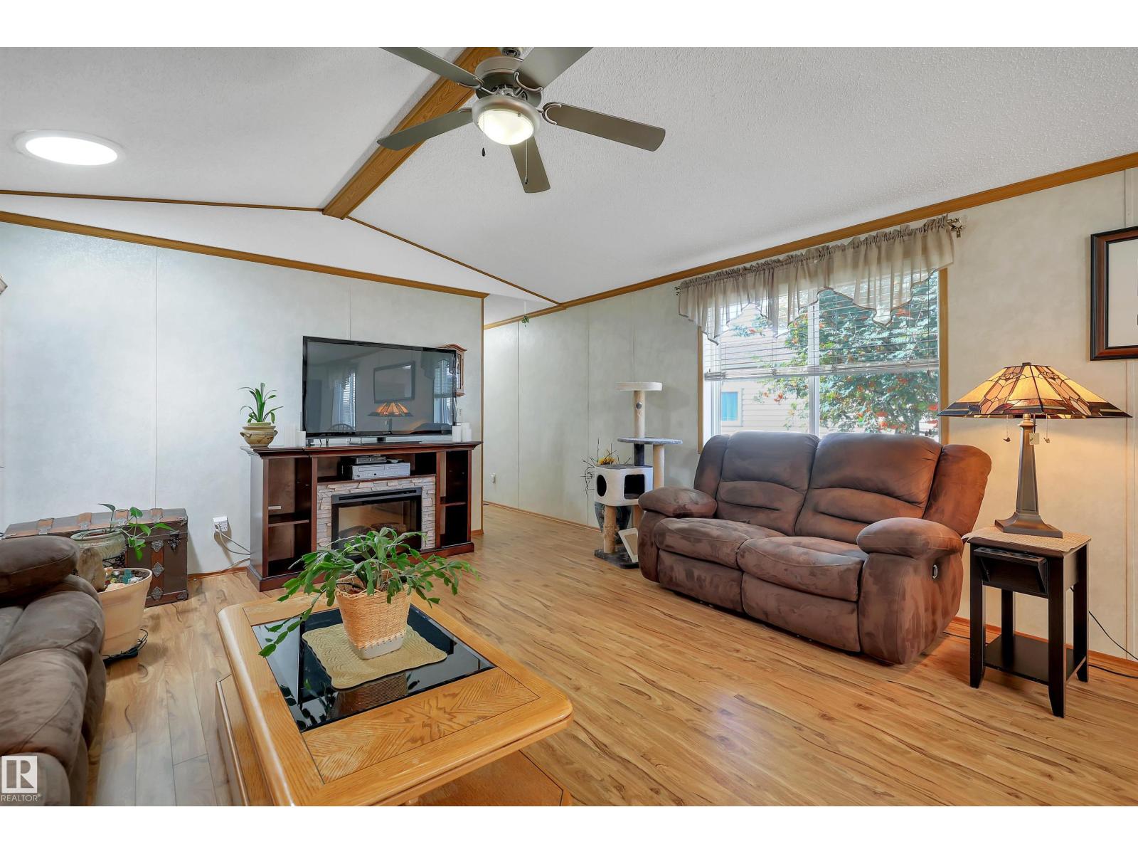 145 Willow Park Estate - 8