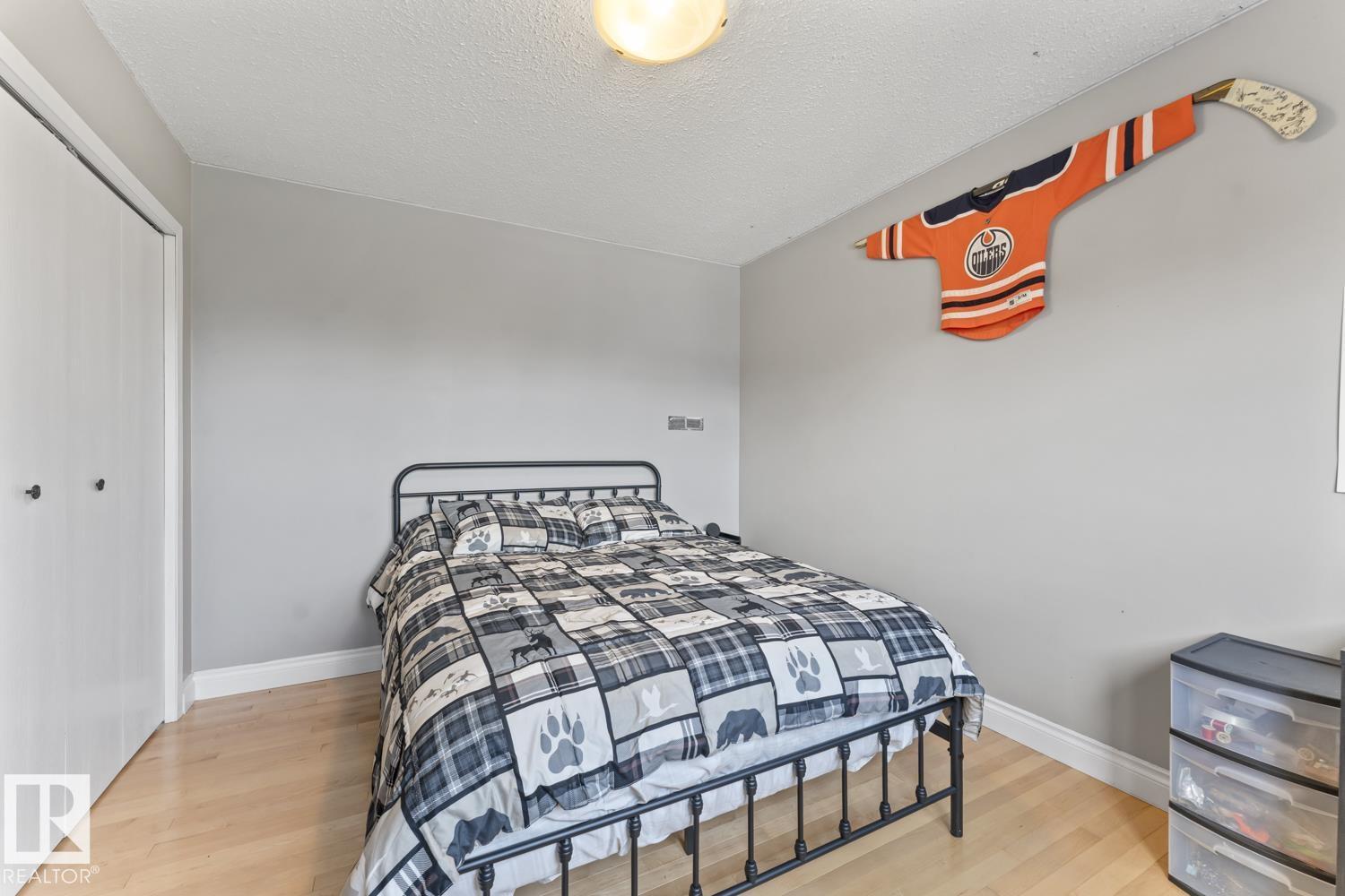 215 18 ST - 27