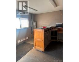 A 1940 Island Hwy, Campbell River, BC V9W2G2 Photo 7