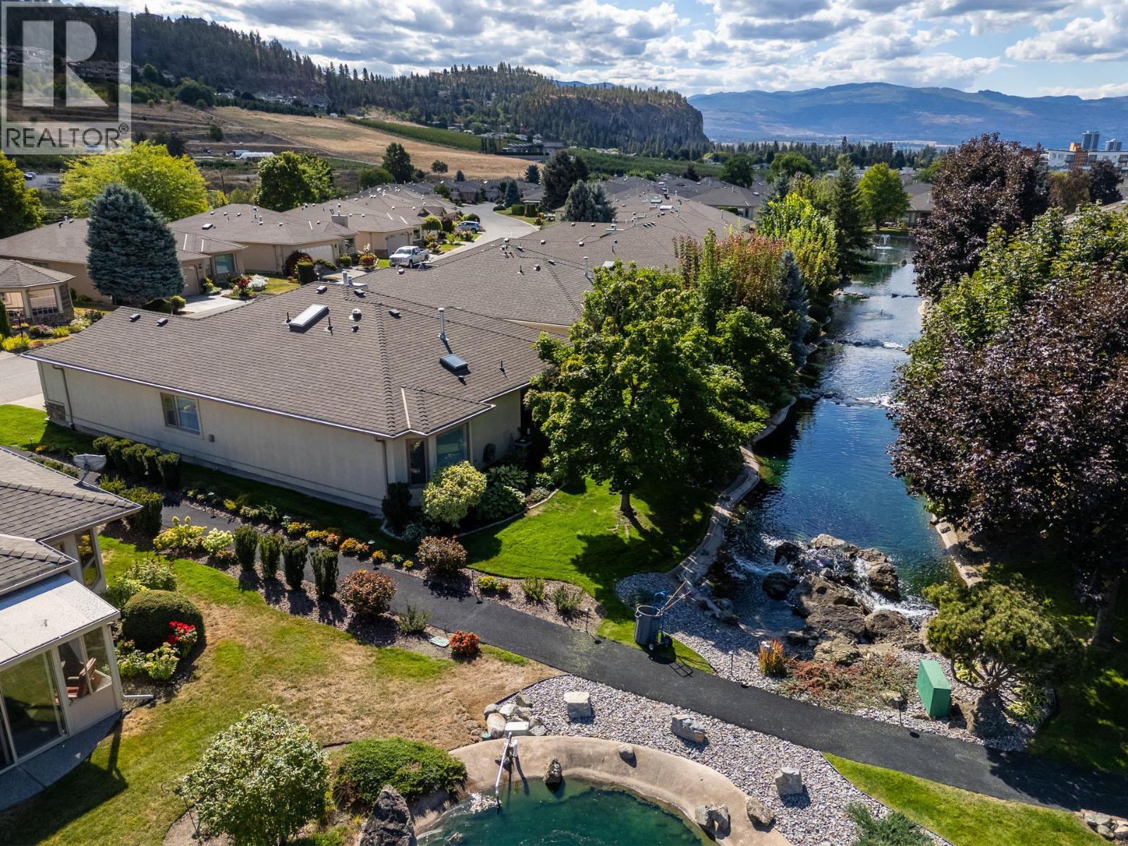 #32 595 Yates Road - 39