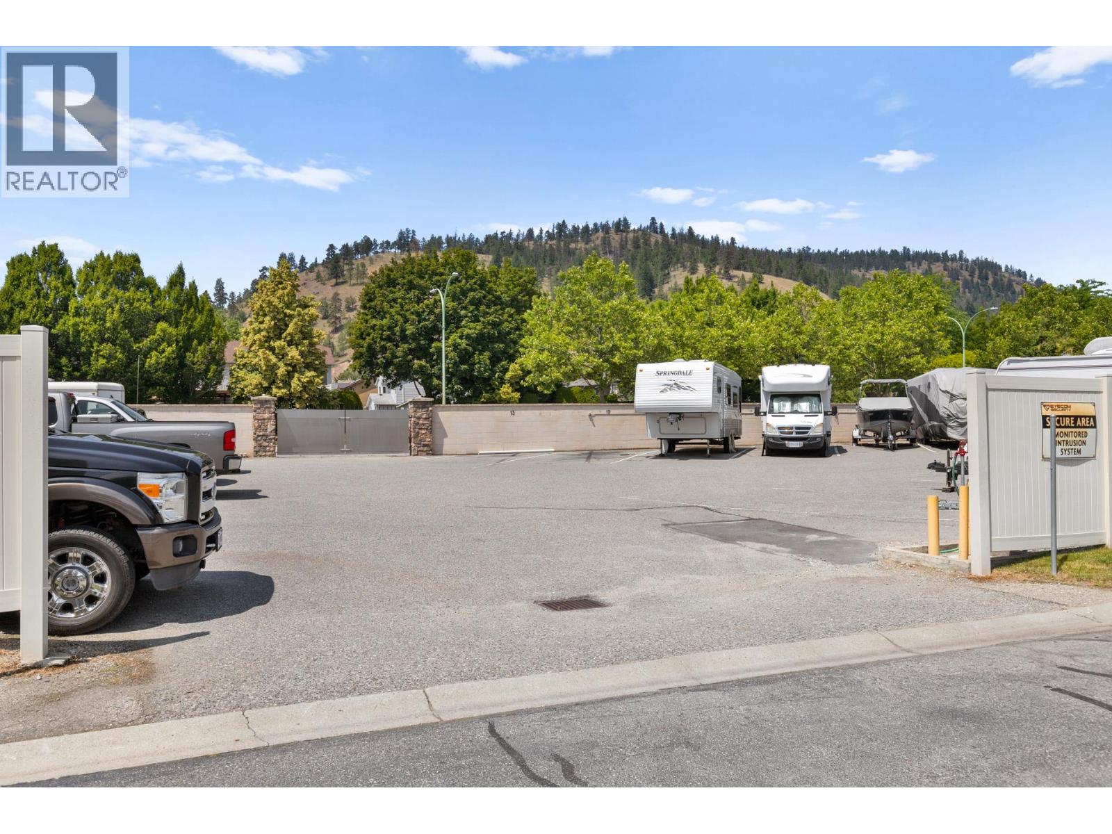 #32 595 Yates Road - 57