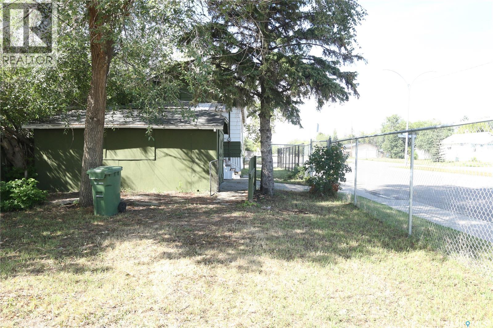 903 Robinson STREET - Image 39