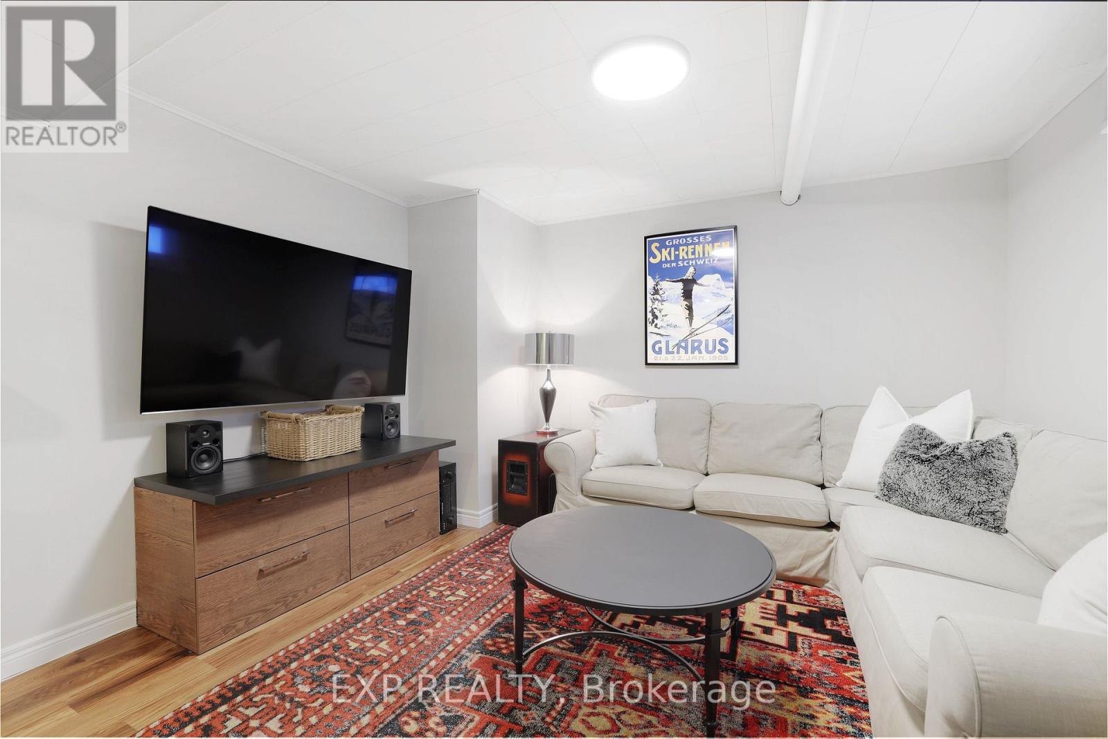 150 STEVENSON CRESCENT - 36