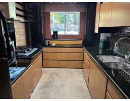 7048 140a Street, Surrey, BC V3W5L5 Photo 30