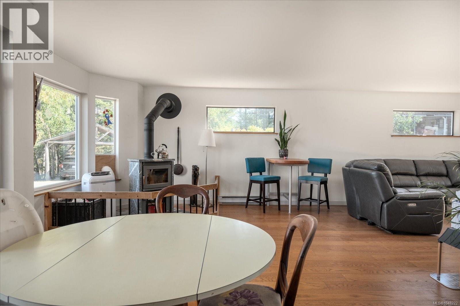 1040 Koen Rd, Qualicum Beach — photo 6