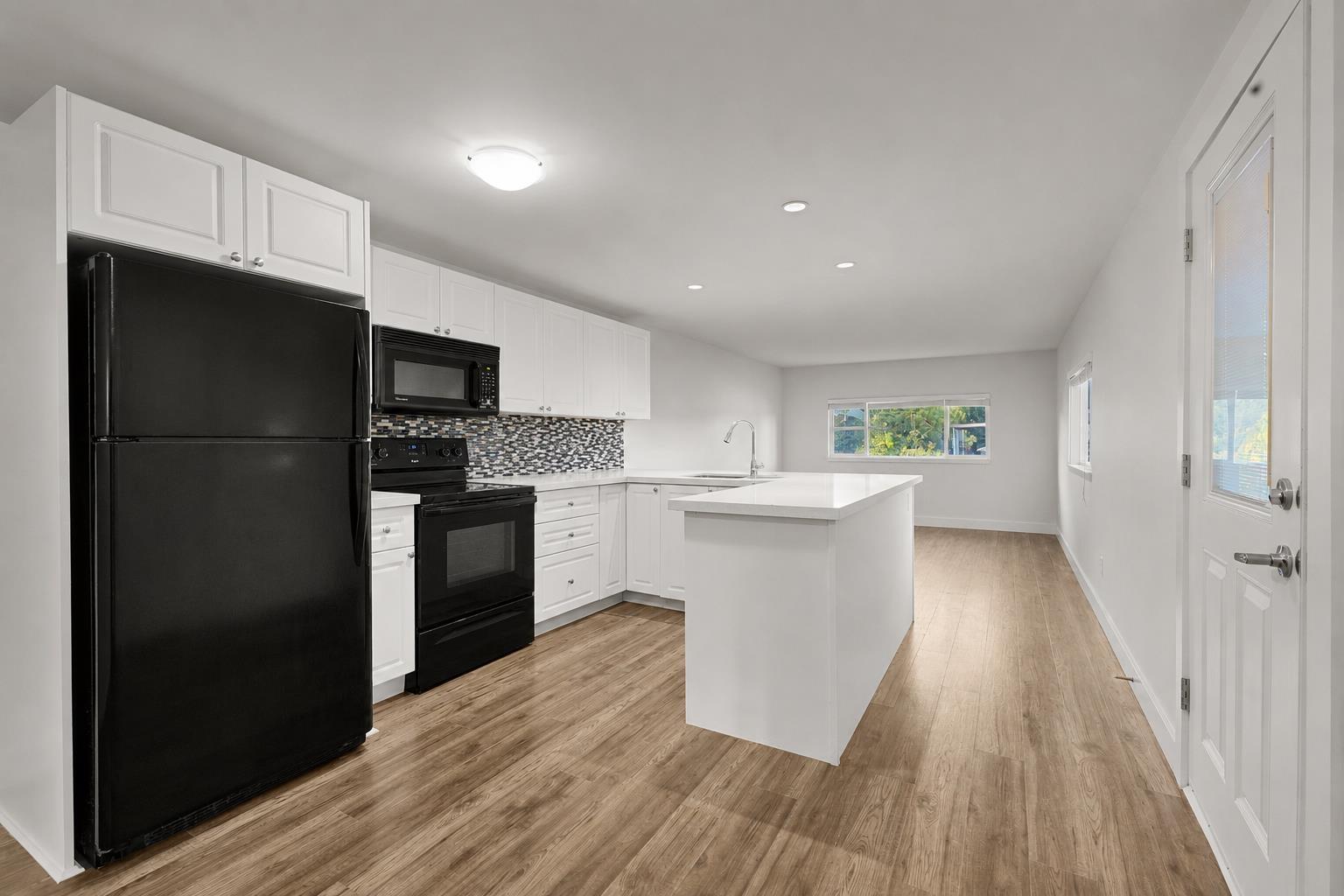 76 1840 160 STREET — photo 4