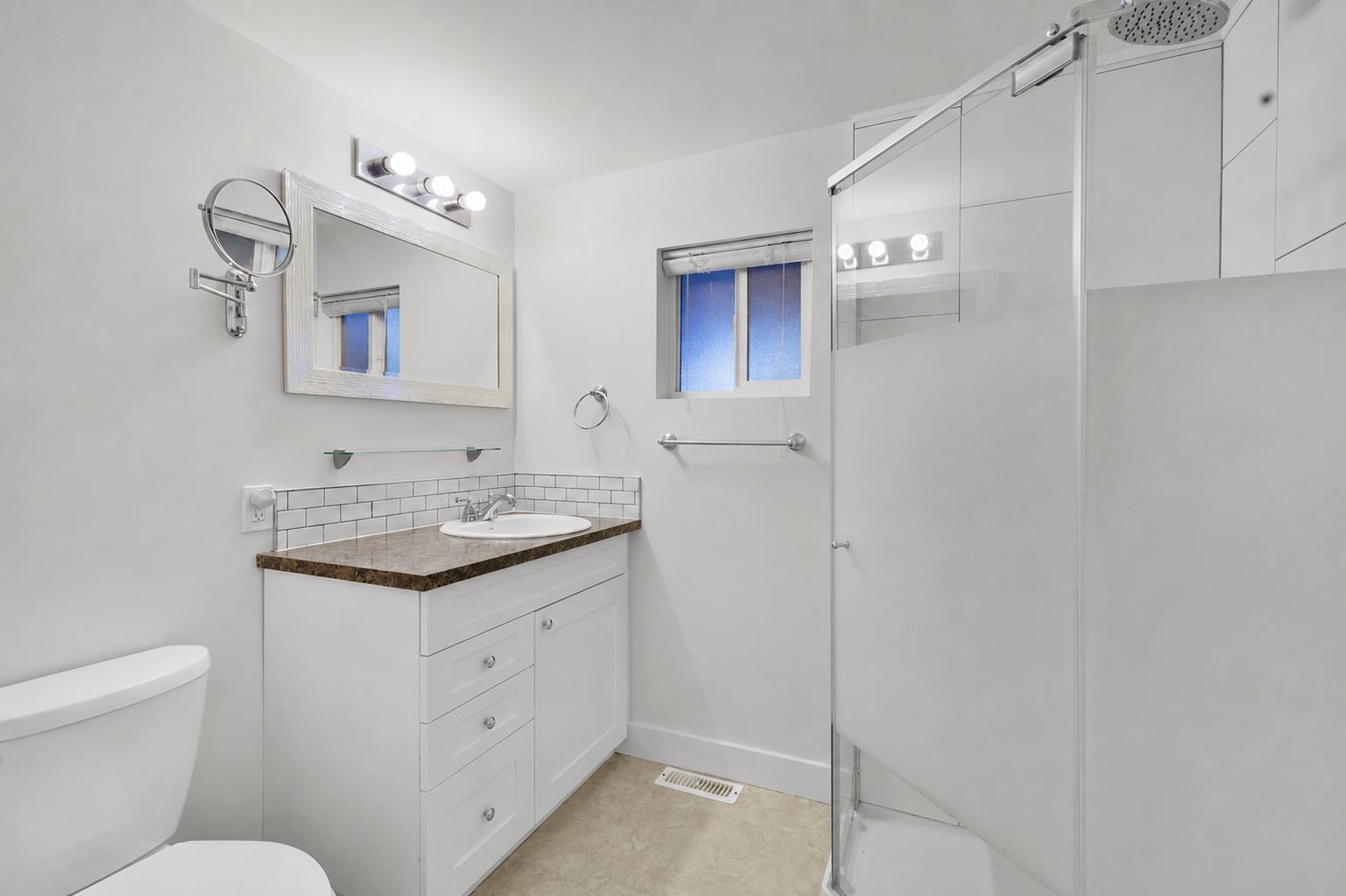 76 1840 160 STREET, White Rock