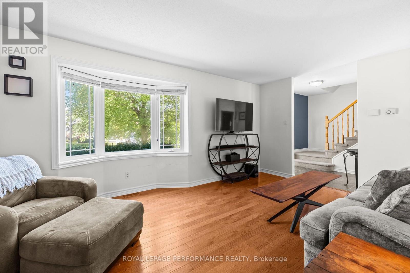 407 CENTENAIRE STREET - 5