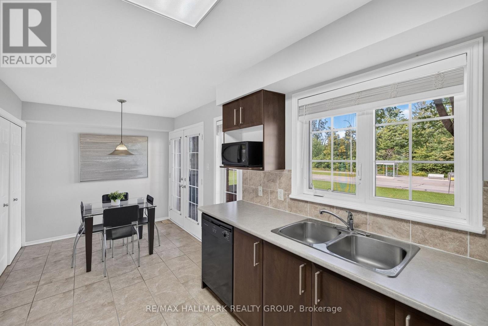 #161 70 EDENVALE DRIVE - Image 11