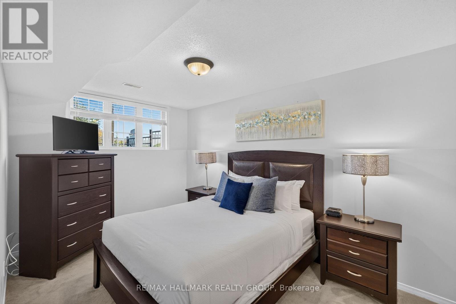 #161 70 EDENVALE DRIVE - Image 23