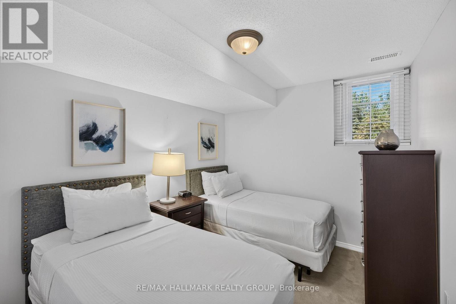 #161 70 EDENVALE DRIVE - Image 25