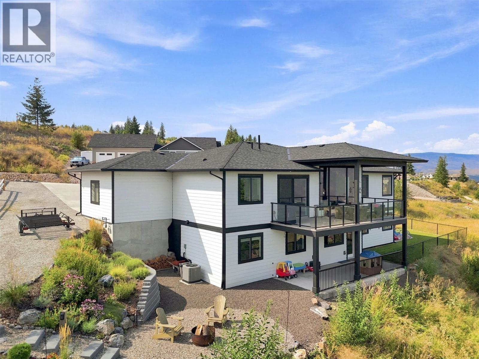 2486 HIGHLANDS Drive, South Shuswap, British Columbia, V0E1H2, South Shuswap, British Columbia — photo 4 of 5