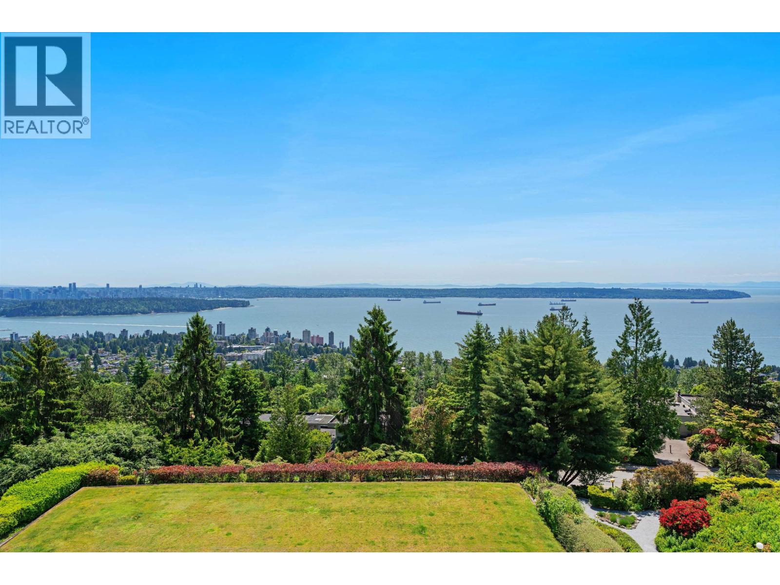 41 2238 FOLKESTONE WAY, West Vancouver