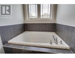 34 Grey Wing Avenue, Georgina, ON L4P0B8 Photo 26