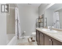 34 Grey Wing Avenue, Georgina, ON L4P0B8 Photo 32