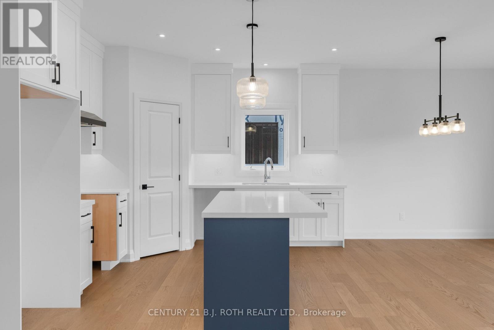 29 HAROLD AVENUE - 12