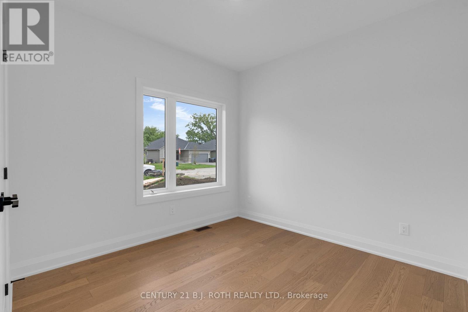 29 HAROLD AVENUE - 24