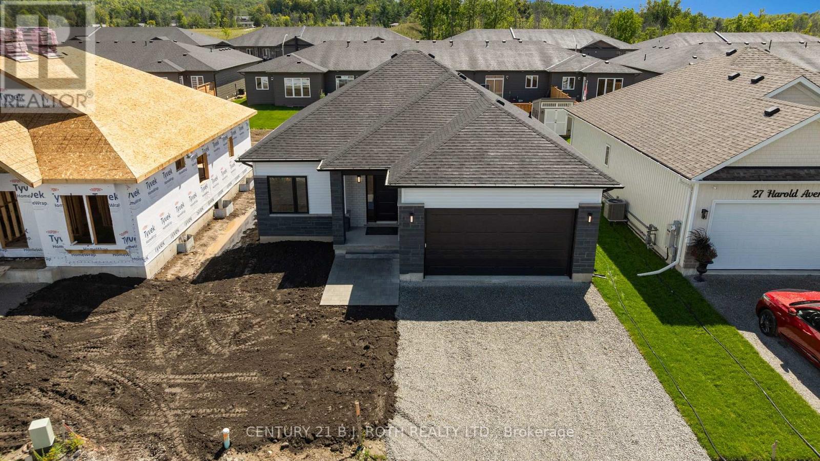 29 HAROLD AVENUE - 37
