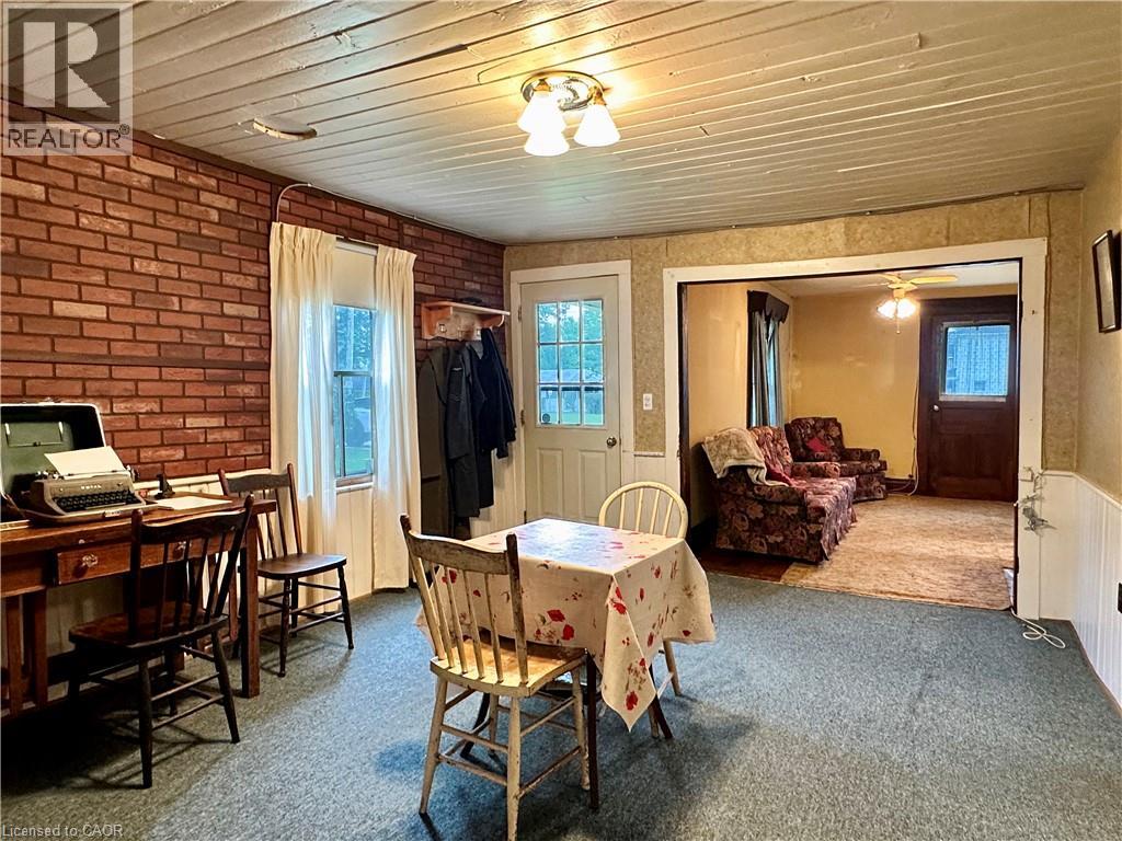 305 NORTH CAYUGA Street W - 14