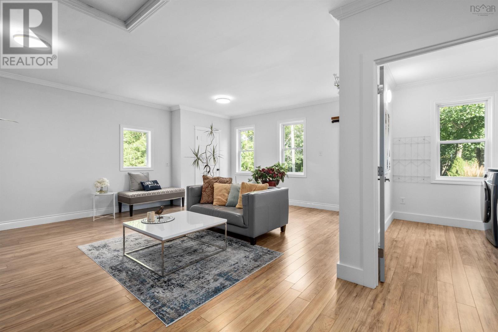 5 Confederation Avenue - Image 35