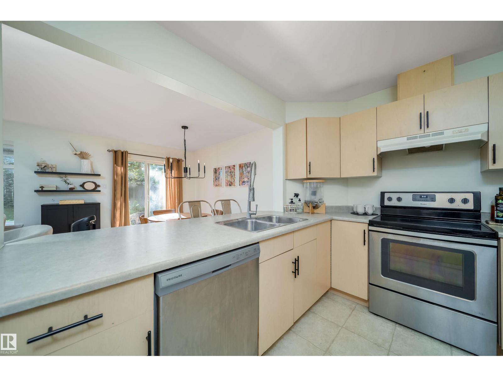 #29 200 ERIN RIDGE DR - 13
