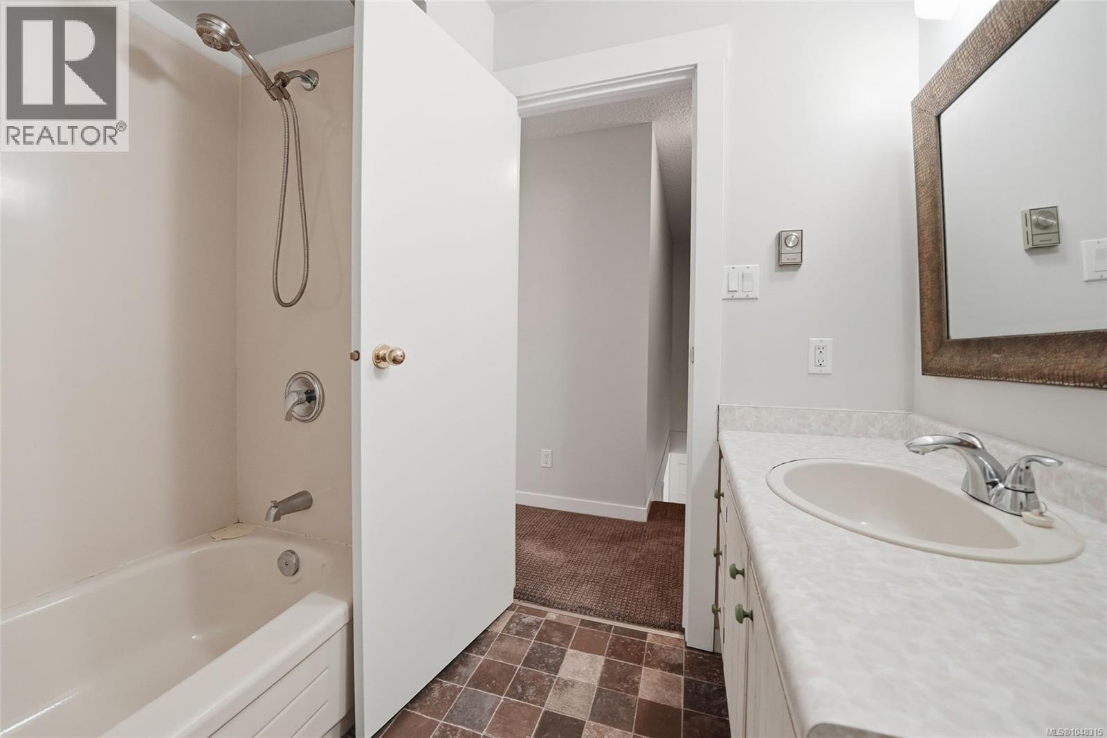 2457 Rosstown Rd, Nanaimo