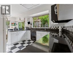 5607 Eagle Harbour Road, West Vancouver, BC V7W1P4 Photo 16