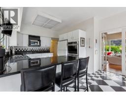 5607 Eagle Harbour Road, West Vancouver, BC V7W1P4 Photo 13
