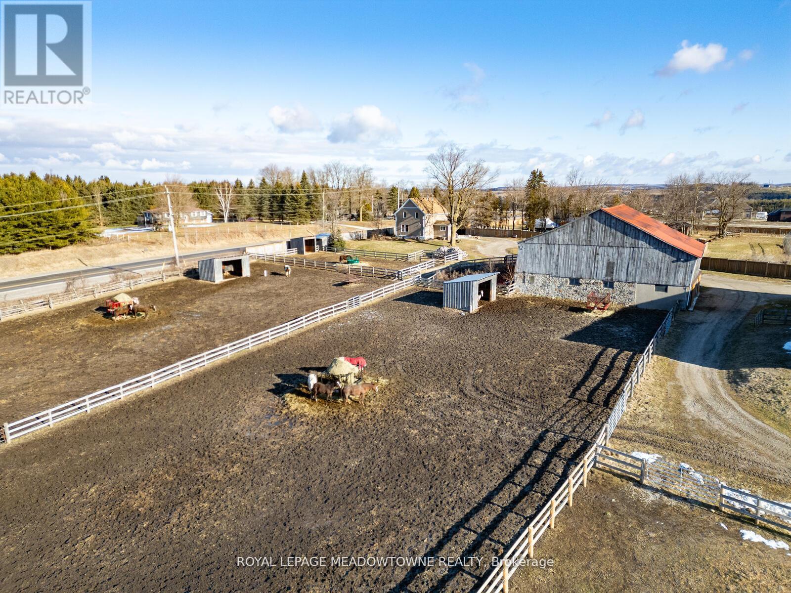 8863 WELLINGTON 124 ROAD - 24