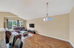 62 La Porte Drive, Winnipeg, MB R3V0A9 Photo 12