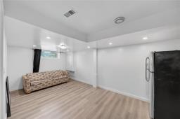 62 La Porte Drive, Winnipeg, MB R3V0A9 Photo 27