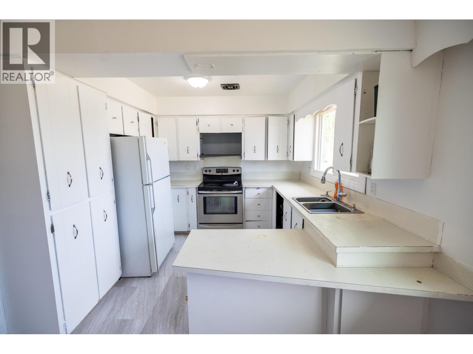 133 S MOFFAT STREET - 4