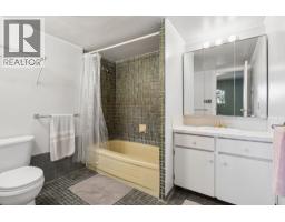 295 Bayview Road, Lions Bay, BC V0N2E0 Photo 36