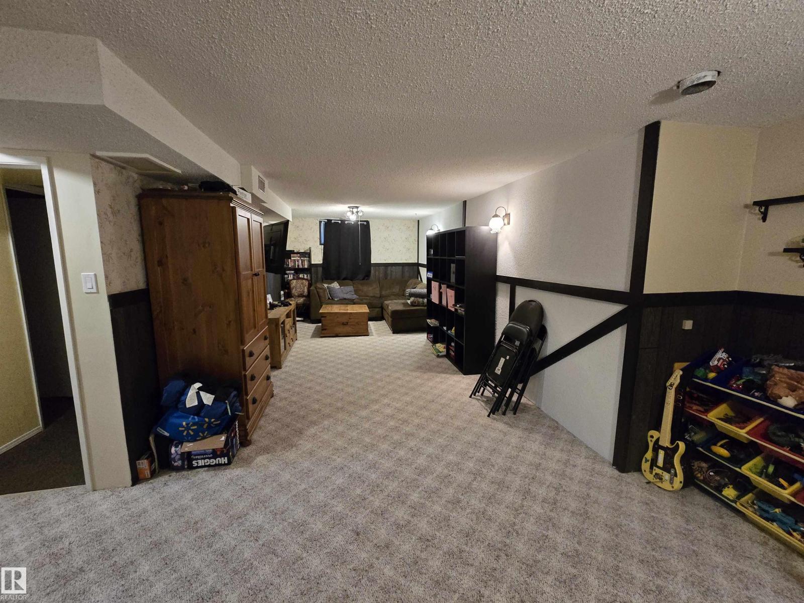 33 Athapaskan Dr, Corinthia Park — photo 25 of 29