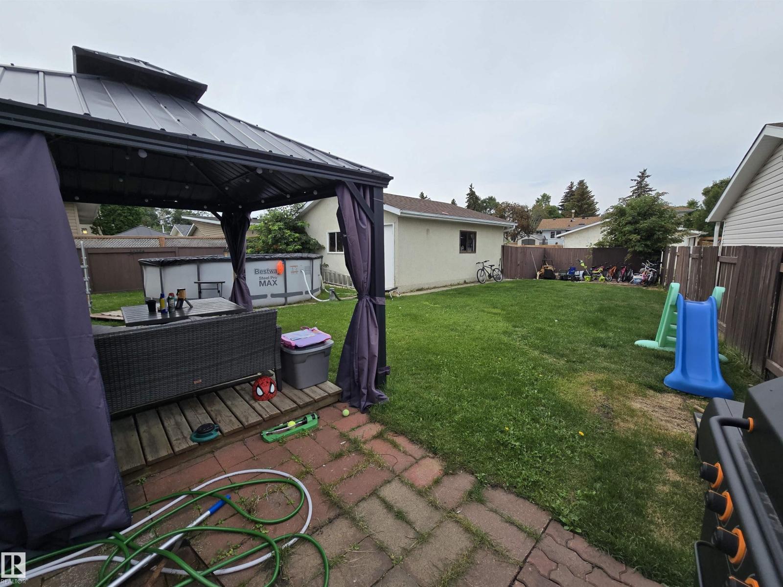 33 Athapaskan Dr, Corinthia Park — photo 20 of 29