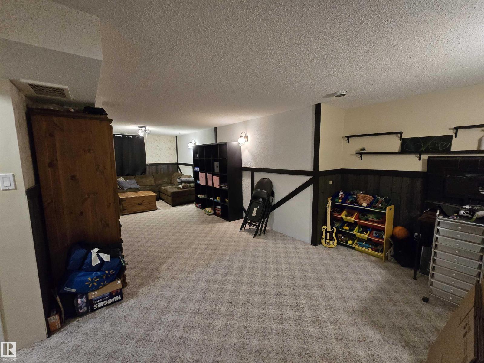 33 Athapaskan Dr, Corinthia Park — photo 23 of 29