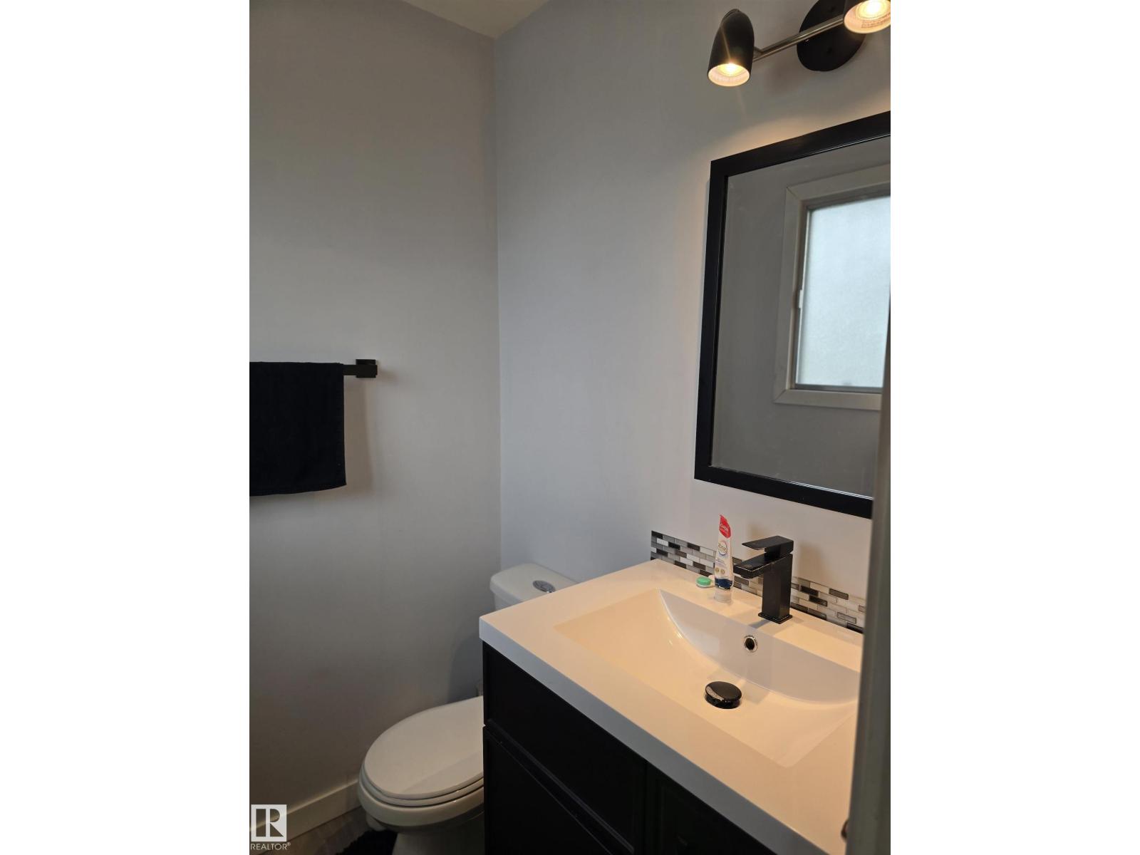 33 Athapaskan Dr, Corinthia Park — photo 13 of 29
