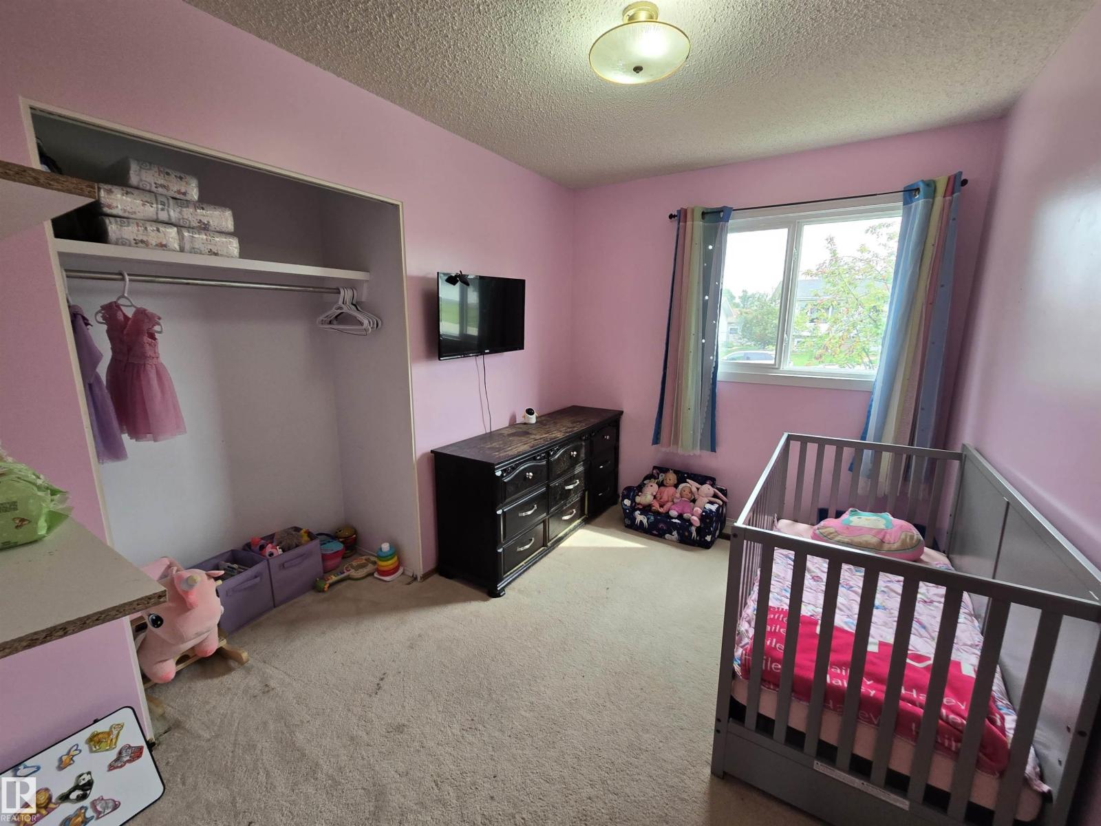 33 Athapaskan Dr, Corinthia Park — photo 14 of 29